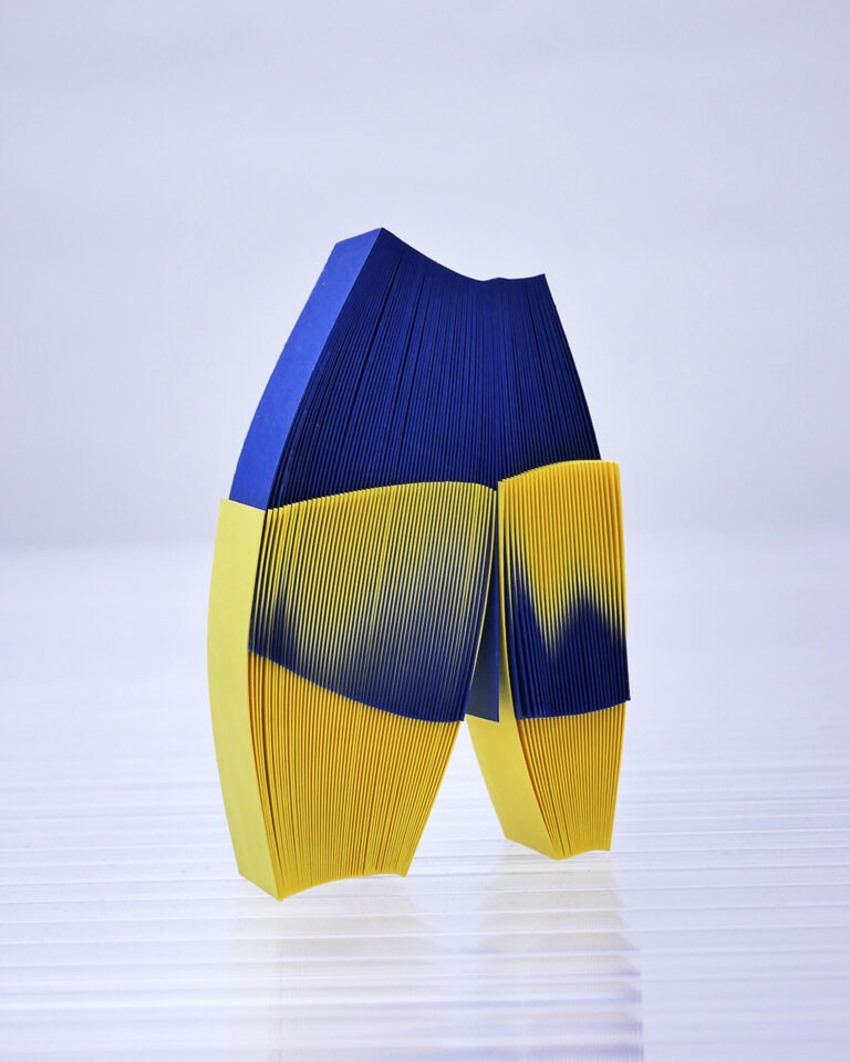 Marine-Chevanse-Estratu-2019-sculpture-en-papier-16-x-12-cm-Marine-Chvse